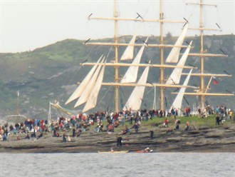 2011.07 - Uke30 - Svart av folk på Tungenes